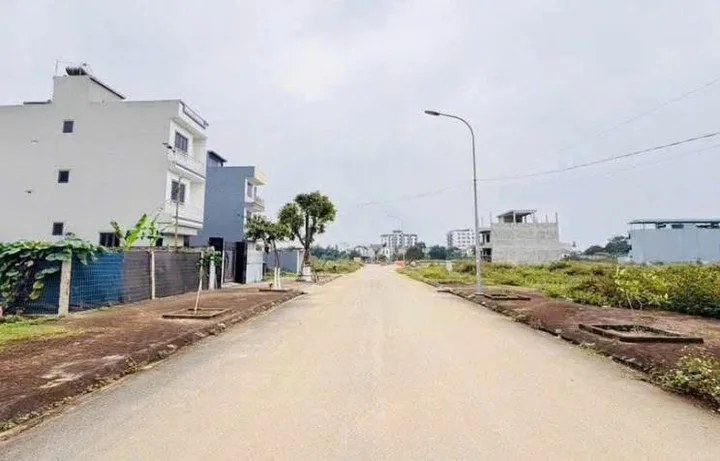 Bán Đất 80m2 có sẵn 80 m2 thổ cư giá 1.5 tỷ tại Đường Quốc Lộ 21A Tân Xã Huyện Thạch Thất Hà Nội