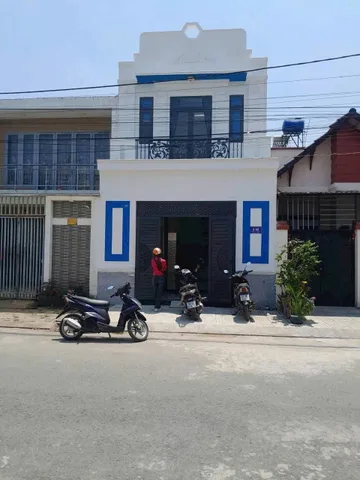 Nhà 2 tầng mới KCN Trần Anh. DT: 5 x 15m - Giá : 2 tỷ 390 tr. Mỹ Hạnh Nam - Giáp Hóc Môn.