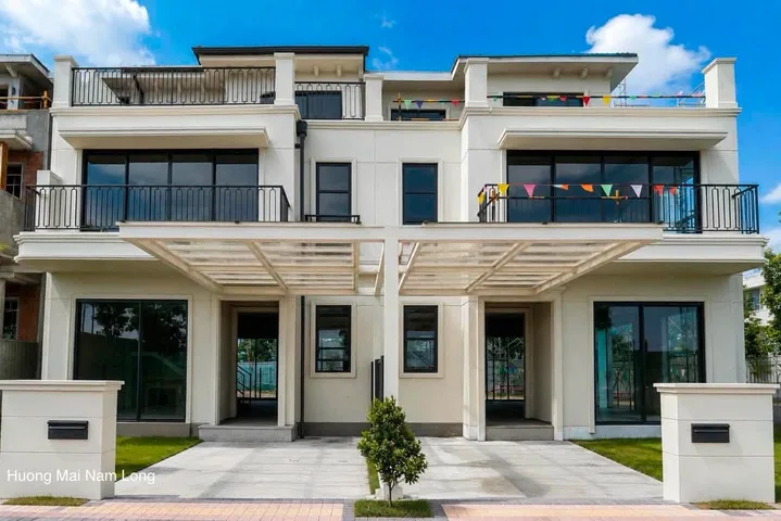Bán Nhà Phố Ven Sông 185m2 giá 7.8 tỷ tại Đường Hương Lộ 2 - Chọn - Phường Long Hưng Đồng Nai