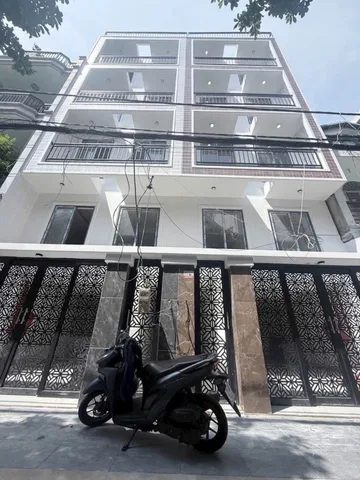 🏡Có những tài sản không cần phải giới thiệu quá nhiều. Chỉ cần nhìn vị trí, nhìn cách nó đang tự vận hành và nhìn dòng tiền tự tạo ra mỗi tháng, mỗi năm… người hiểu sẽ tự biết rõ được Giá Trị của tài sản đó.😉
👉Có lẽ vì vậy mà những tòa nhà tạo dòng tiền 