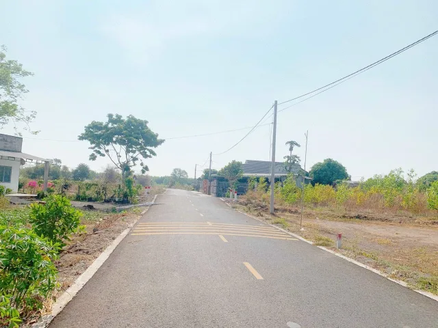 KẸT TIỀN BÁN GẤP LÔ ĐẤT 600M2 NGAY TTHC CHƠN THÀNH- KCN BECAMEX GIÁ 680TR