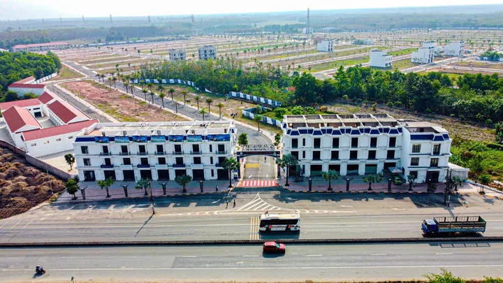 Nhà xây 3 tầng hoàn thiện full nội thất 75m2 giá chỉ 1 tỷ 539 triệu ngay Dĩ An, TP Hồ Chí Minh