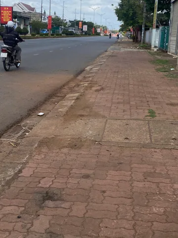 Bán Kho, nhà xưởng 7448.6m2 có sẵn 300 m2 thổ cư giá 111.73 tỷ tại Đường Nguyễn Văn Linh - Chọn - Phường Tân An Đắk Lắk