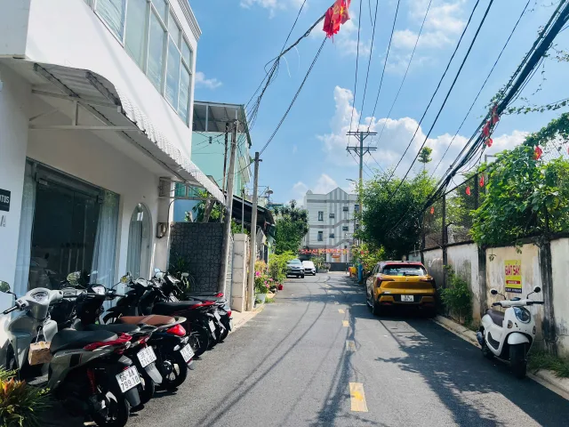 Đất 90m2 thổ cư_Ngang 6m_Đường Võ Văn Ngân_8.8 tỷ_Kế ĐH Sư Phạm Kĩ Thuật - Phường Linh Chiểu