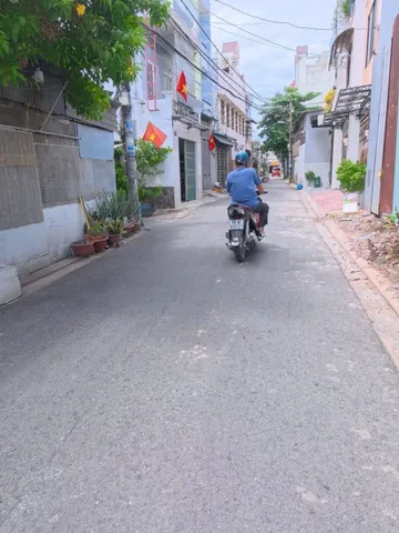 Bán Nhà riêng 55m2 có sẵn 55 m2 thổ cư giá 5.5 tỷ tại Đường Hương Lộ 2 Phường Bình Trị Đông Quận Bình Tân TP. Hồ Chí Minh