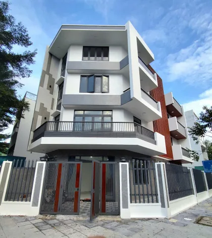 HẠ 1TY Cần Bán Nhanh Căn Gốc 2 mặt tiền  An Bình Tân Có Thang Máy 
Vừa Hoàn Thiện. Sát Dự Án Sun Gruop ,Phước Long Thành phố Nha Trang Khánh Hòa