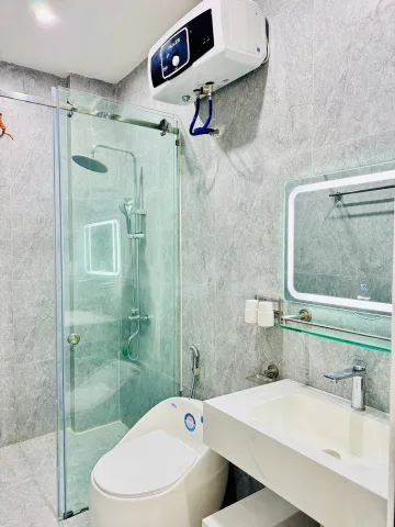 🔥 DƯỚI 5 TỶ – Tuyến 2 Hồ Sen có ngay nhà Chợ Hàng 51m 4 tầng, 4 ngủ, xây độc lập!
