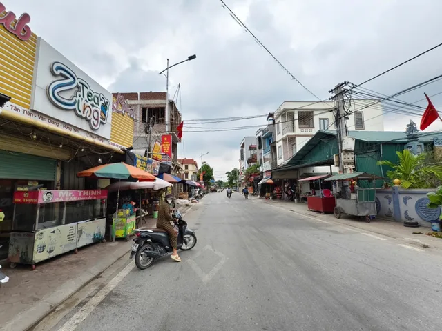 GẤP GẤP, HÒA BÌNH-VĂN GIANG, 2 LÔ LK MẶT CHỢ PHÓ ĐỨC CHÍNH, HIỆN ĐANG KINH DOANH, 109 TRIỆU/M2