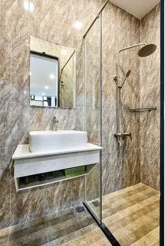 Bán Nhà Mặt Tiền 18 Giải Phóng, P4, Tân Bình