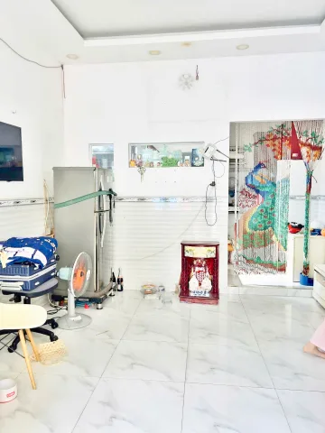 HẺM XE HƠI LẠC LONG QUÂN QUẬN 11 SÁT MẶT TIỀN 3PN SÂN THƯỢNG 4.9 TỶ