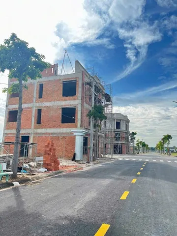 Gần KCN Tân Bình. Nhà 75m2 xây 1 trệt 2 lầu, đường 7m giá 1 tỷ 290. Hỗ trợ vay ngân hàng