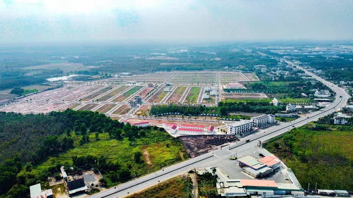 Đất full thổ cư 75m2 xây dựng tự do, đường rộng 15m ngay tại Tân Uyên, TP Hồ Chí Minh