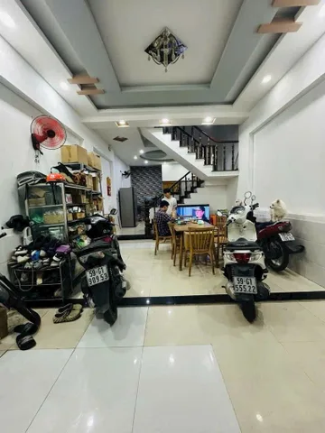 NGAY NGÃ 3 ĐÔNG QUANG QUẬN 12 54M² 4 TẦNG 5PN HẺM Ô TÔ 7M 5,65 TỶ