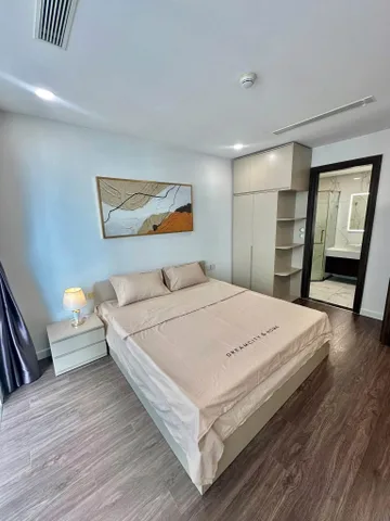 Cho thuê CH 3PN, 2VS tại The Gold View, 20 triệu, 101m2, view đẹp, giá siêu hời Lh 0938771300