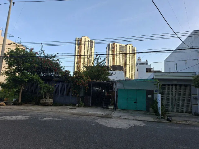 LVCC Sở hữu vị trí vàng ven biển – Mặt tiền Lý Thái Tổ, Hòn Xện, Nha Trang. Dt 92m2. Giá 7ty820
