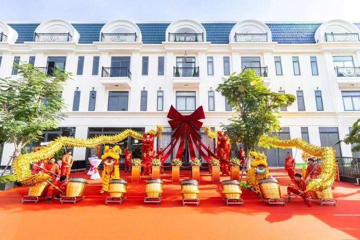 ĐÓN ĐẦU SÓNG VÀNH ĐAI 4: NHÀ PHỐ GENERA 1 TRỆT 3 LẦU SÀN 216M2 GIÁ HƠN 3 TỶ CỰC TỐT