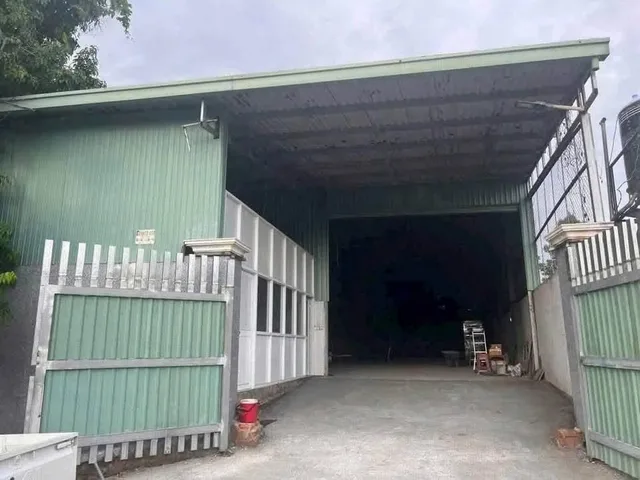 Cho thuê Kho, nhà xưởng 650m2 giá 30 triệu tại - Chọn - Phường Định Hoà Thành phố Thủ Dầu Một Bình Dương