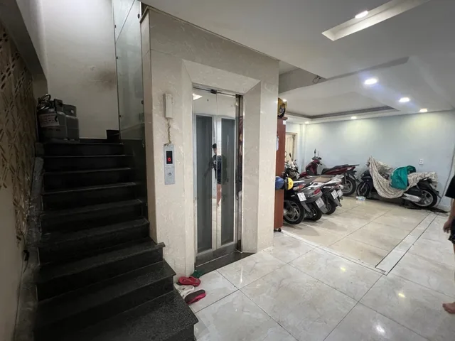 🔥 SIÊU PHẨM THANG MÁY 450KG – 10PN – 6WC
🏆 KHU PHAN XÍCH LONG – PHÚ NHUẬN | 116M² | NGANG 5,2M – NỞ HẬU 10M