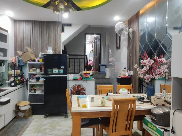 Bán Nhà riêng 4 Tầng, 68m2 có sẵn 65 m2 thổ cư giá 8.99 tỷ tại Đường Bình Long Phường Tân Quý Quận Tân Phú TP. Hồ Chí Minh