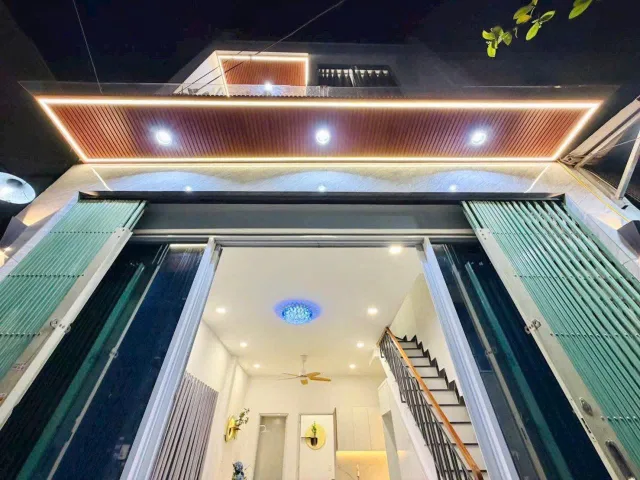 Bán Nhà riêng 32m2 có sẵn 32 m2 thổ cư giá 2.2 tỷ tại đường Ngô Thị Thu Minh Phường 05 Quận Tân Bình TP. Hồ Chí Minh