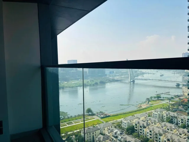 Cho thuê căn hộ Grand Marina Saigon 2 phòng ngủ 79m view sông