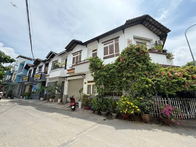 Nhà Ngang 5M Bình Hưng Hòa - Khu Phân Lô Đồng Bộ - Hẻm Ô Tô 6M - 6.5 Tỷ