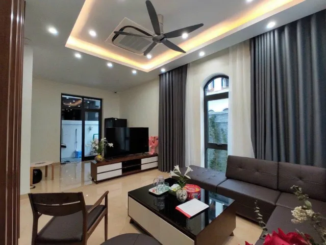Cho thuê Nhà riêng 144m2 giá 35 triệu tại Đường Bạch Đằng - Chọn - Phường Hồng Bàng Hải Phòng