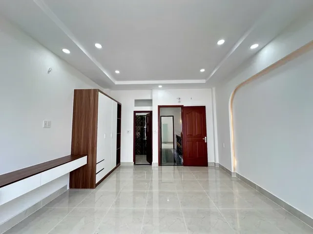 NHÀ NGANG KHỦNG 5M ÂU CƠ - HẺM XE HƠI TỚI NHÀ - TIỆN XÂY MỚI - NGUỒN THU 10tr💪💪💪