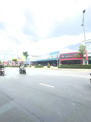 👉120 triệu - CHO THUÊ MẶT BẰNG QUÁN 399,2m2 NGANG 12m MẶT TIỀN ĐƯỜNG 3/2 - ĐỐI DIỆN ĐHCT