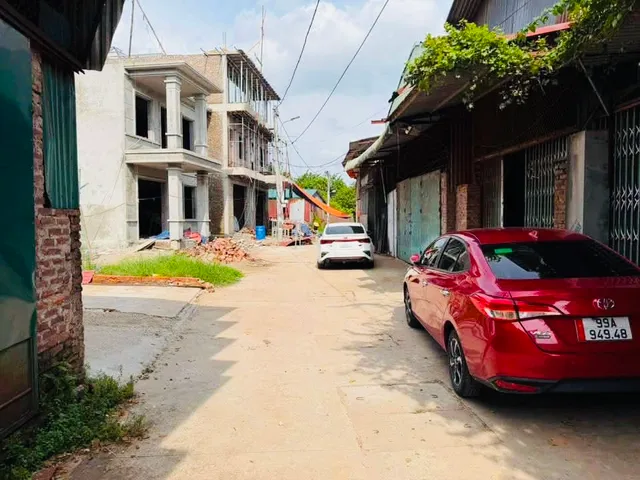 BÁN GẤP LÔ ĐẤT KIM THIỀU - TỪ SƠN - SÁT DỰ ÁN BẢO LONG - GIÁP ĐÔNG ANH - GẦN ÔTÔ TRÁNH