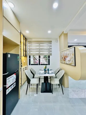 🔥 NHÀ ĐẸP HOÀNG BẬT ĐẠT – HẺM 5M XE HƠI – 4PN – GẦN GA T3 🔥