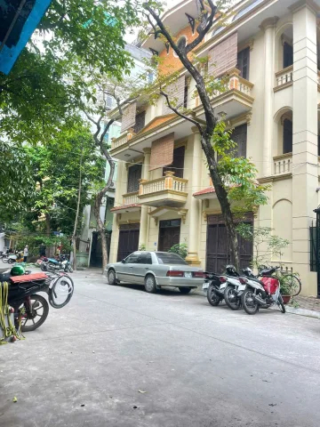 Bán Nhà riêng 30m2 có sẵn 30 m2 thổ cư giá 13.65 tỷ tại Đường Xã Đàn Phường Kim Liên Quận Đống Đa Hà Nội
