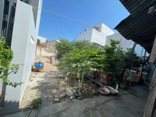 BÁN LÔ ĐẤT PHƯỜNG NHA TRANG CÁCH BIỂN CHỈ 400M. DT 60m2. GIÁ 2TY700