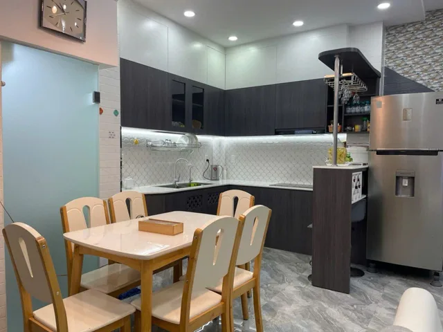 NHÀ BỀ THẾ NGANG GẦN 6M – NỘI THẤT CAO CẤP – 3 MASTER – HXH THÔNG – NGAY BẢY HIỀN 🔥