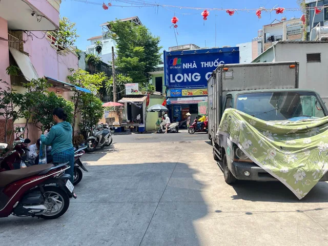 HXH 7M PHAN XÍCH LONG – NHÀ ĐẸP 4 TẦNG – 78M² NỞ HẬU 7,6M – SÁT MẶT TIỀN