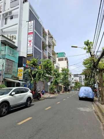 Hẻm oto ngay Mặt Tiên Tô Hiến Thành - Thành Thái, gần Trung Tâm Vạn Hạnh Mall - Sư Vạn Hạnh. Có nguồn thu ổn định 40tr/th 
+ 94m2 xây 5 tầng, nhà 7 phòng ngủ. Chỉ 15ty nhinh
+ Vị trí trung tâm Q10 gần các tuyến đường lớn  Đồng Nai, Tam Đảo, Khu Cư Xá Bắ