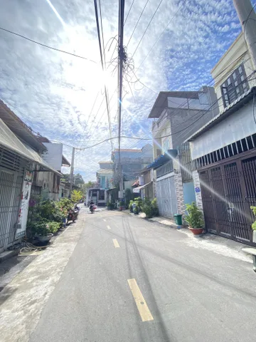 🔥 3.8 TỶ | 110M² | NGANG 4.7M | ĐƯỜNG 8M XE TẢI NÉ NHAU_ 2 MẶT HẺM TRƯỚC SAU
📍 GẦN VINCOM DĨ AN – KCN SÓNG THẦN – 5 PHÚT QUA THỦ ĐỨC