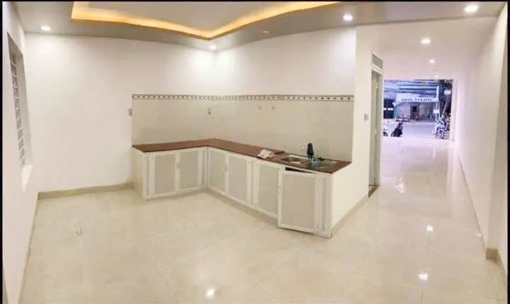 BÁN NHÀ Mặt Tiền Kinh Doanh Đường 28 ( Trần cao Vân ) - Phước Long - Tp Nha Trang. Dt 72.2m2. Giá 12ty5