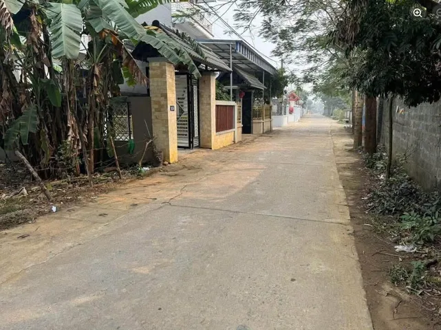 Bán Đất 100m2 có sẵn 100 m2 thổ cư giá 2 tỷ tại Đường Địa Phương Xã Đông Yên Huyện Quốc Oai Hà Nội