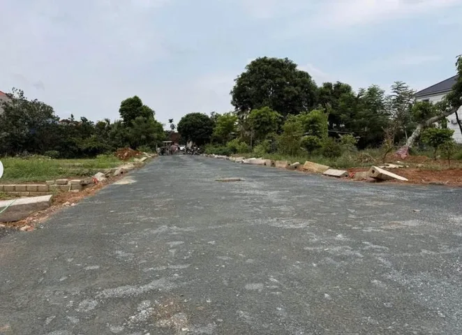 Bán Đất 100m2 có sẵn 100 m2 thổ cư giá 1.6 tỷ tại Đường Quốc Lộ 21A Tân Xã Huyện Thạch Thất Hà Nội