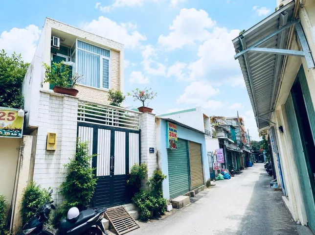 NHÀ HẺM XE TẢI HƯƠNG LỘ 2 – 137M² – 2 TẦNG – 3PN – CHỈ HƠN 7 TỶ