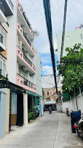🔥 HẺM XE TẢI TÔ HIẾN THÀNH – KẾ CHỢ THUỐC NGUYỄN GIẢN THANH – NHÀ MỚI 5 TẦNG – 6PN – CÓ KHUNG THANG MÁY 🔥
