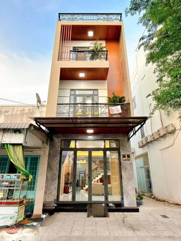 💥 NHÀ 1 TRỆT 2 LẦU CÓ HẺM HÔNG – ĐƯỜNG SỐ 5 TÁI ĐỊNH CƯ ĐHYD
64m² đất + 10m² bên hông – 4 phòng ngủ – giá 6 tỷ 900