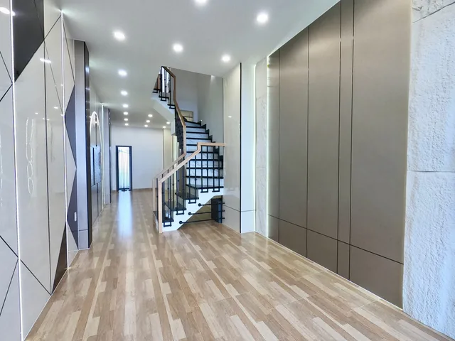 Nhà mới 6 tầng mặt tiền Phú Nhuận, vị trí kinh doanh tốt, 13.4 tỷ còn TL