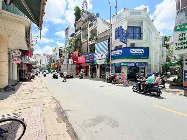 MẶT TIỀN LÔ GÓC KINH DOANH NGAY PHẠM VĂN HAI - 71m2 - 4 tầng