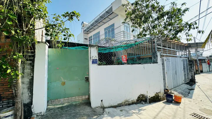 Bán nhà cấp 4 DT 68.6m2  Đường Hòa Trung Phường Vĩnh Hòa phường Bắc Nha Trang giá 2,1 Tỷ