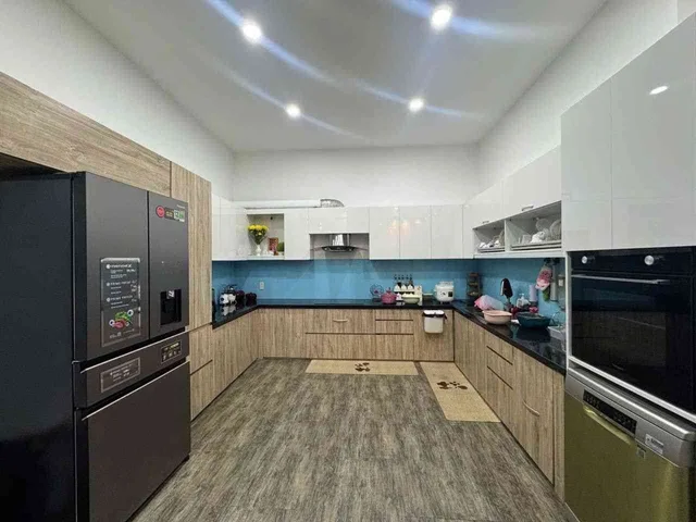 🔥 CĂN HỘ C8B PHÚ THỌ – LẦU 8 – 2PN – 3 BAN CÔNG – CHỈ 6,3 TỶ 🔥