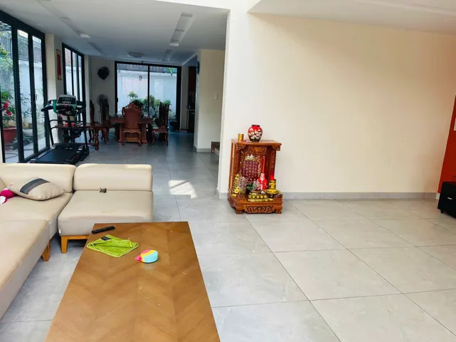 Biệt Thự 4 tầng 200m2 mặt tiền đường 10m gần Phạm Văn Đồng khu Bên Sông Hiệp Bình Chánh Thủ Đức