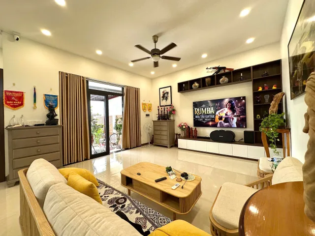Nhà vườn mặt tiền view sông Cầu Bè - Tây Nha Trang. DT 288m2. Giá 9.8ty