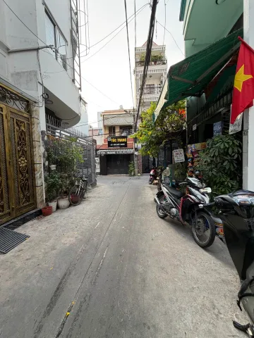 TÂN BÌNH - SÁT SÂN BAY - HẺM XE HƠI ĐỖ CỬA, SÁT MẶT TIỀN - NHÀ 4 TẦNG HOÀN CÔNG ĐỦ - CHỈ NHỈNH 7 TỶ